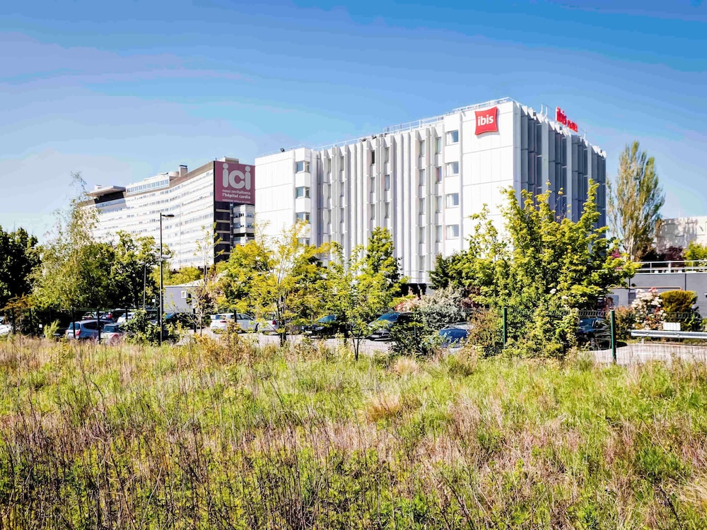 Ibis Lyon Est Bron 1/67
