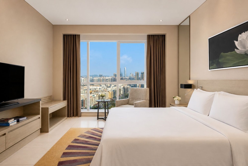 Dusit Thani Abu Dhabi 13/45