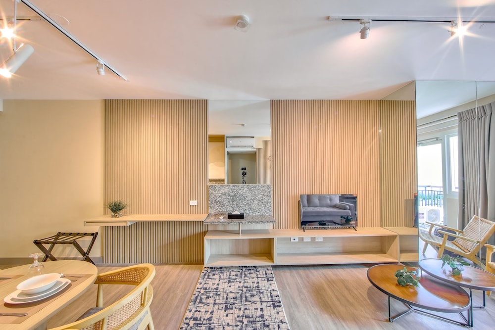 The Connor Serviced Residences Managed by HII 28/38