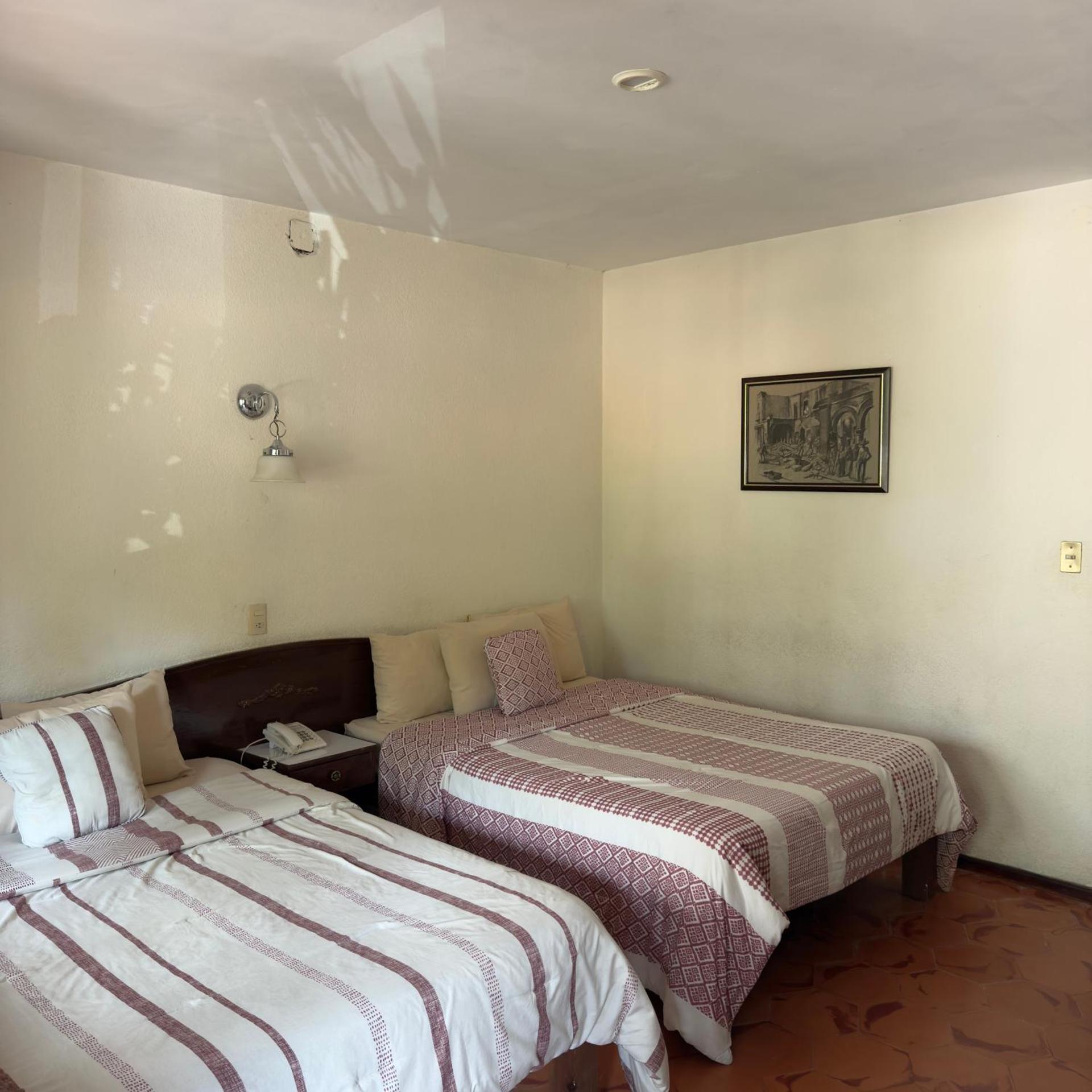 Hotel Embajadoras 16/54