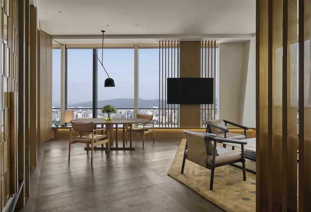 Park Hyatt Kuala Lumpur 63/71