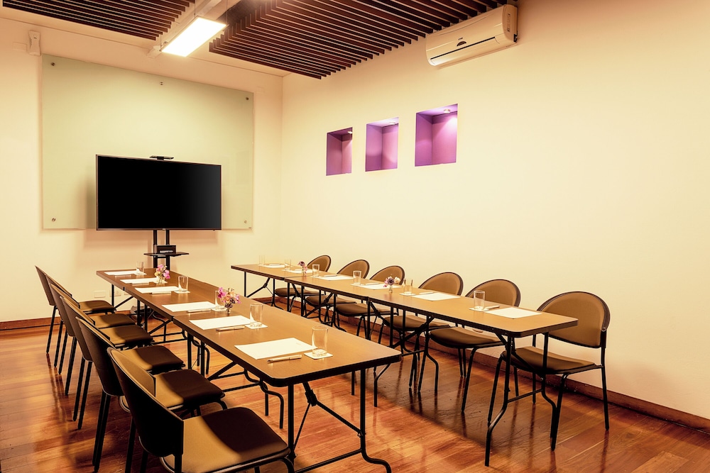 Mercure Bogota BH Retiro 40/46