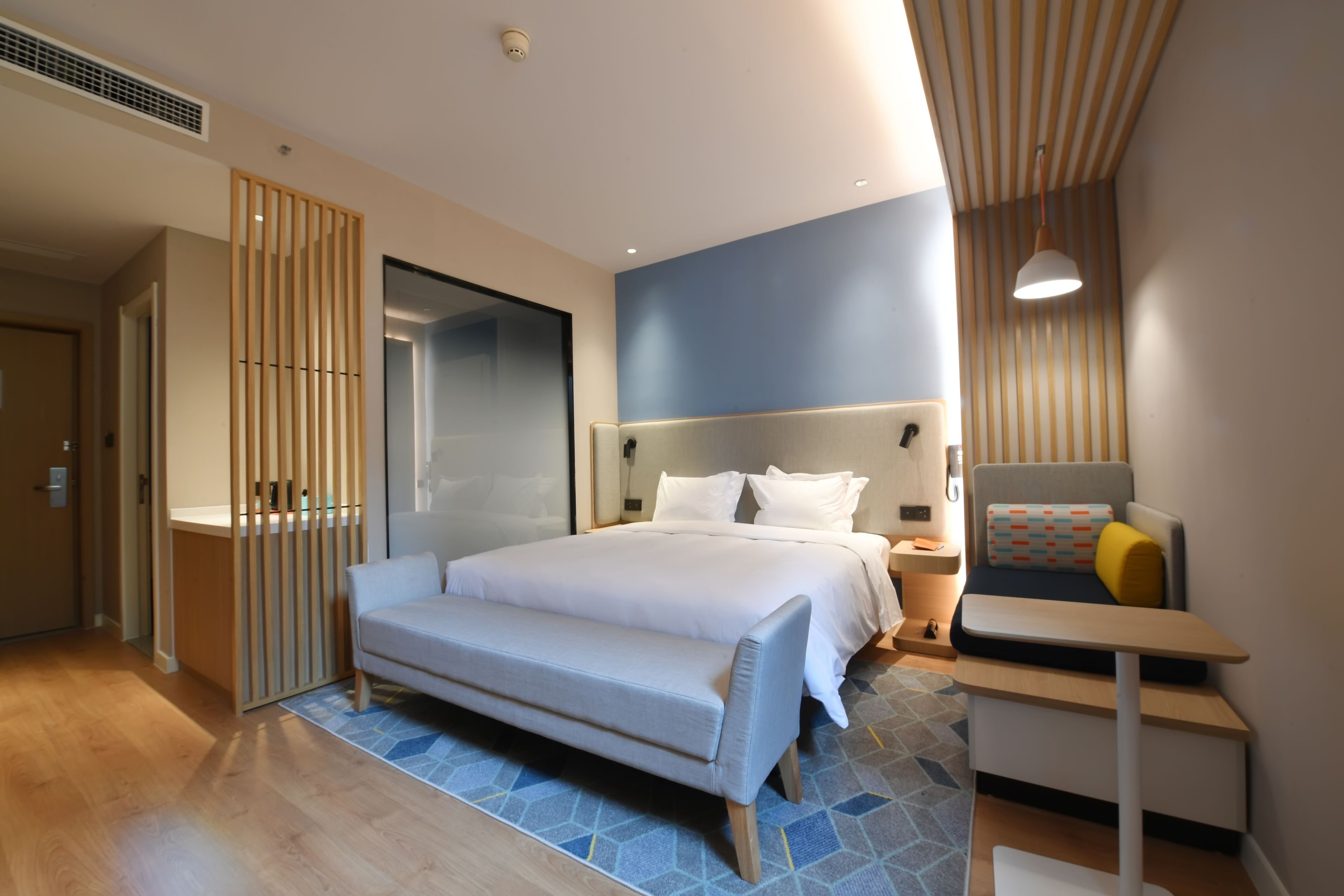 Standard, King Bed, Extra Floor Space