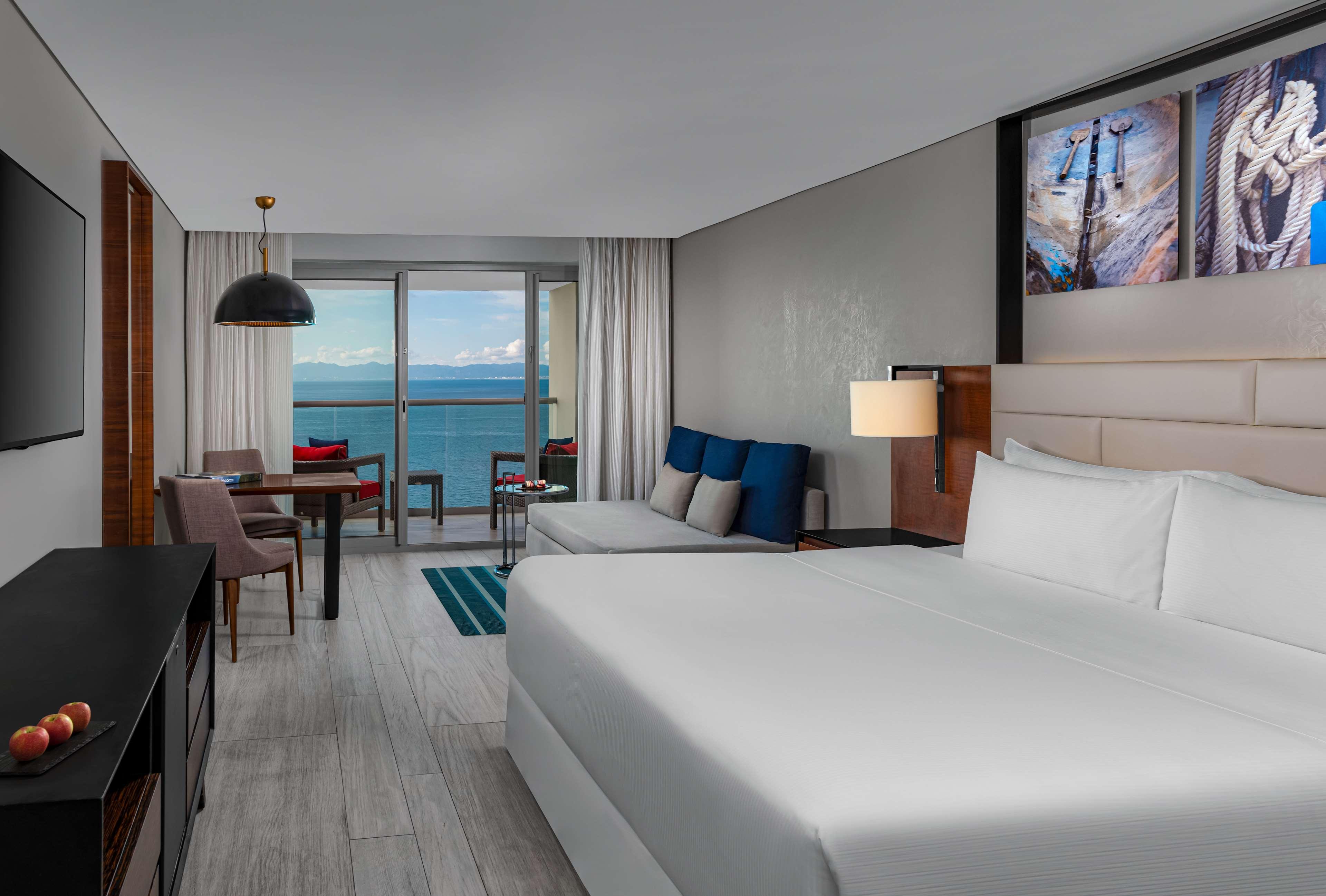 Superior, Double Bed, Ocean Front