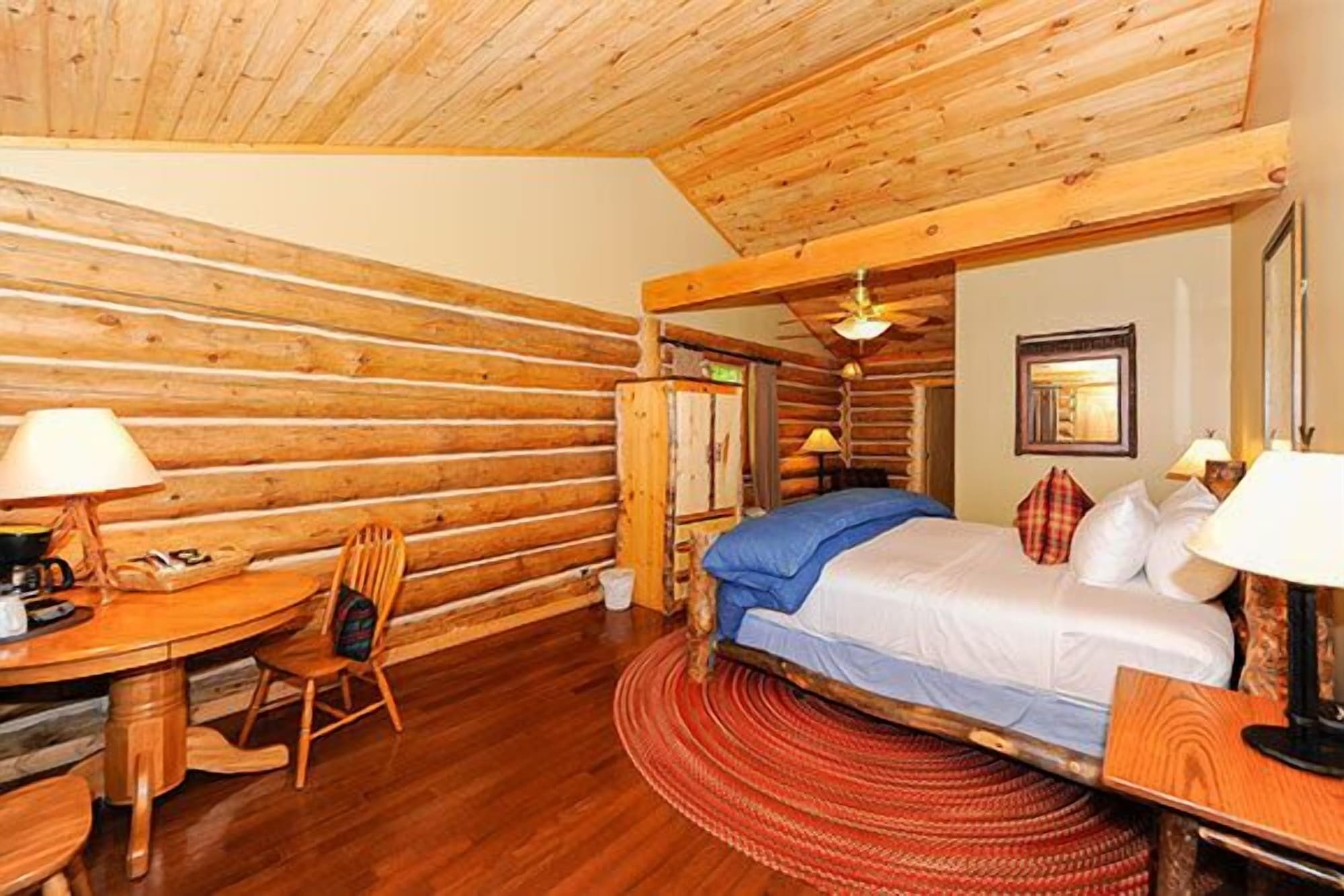 Semi Detached, Cottage, King Bed