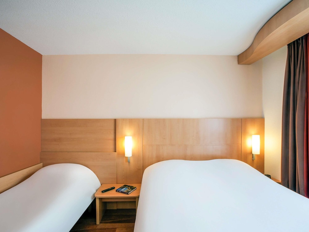 Ibis Beaune Centre 22/78