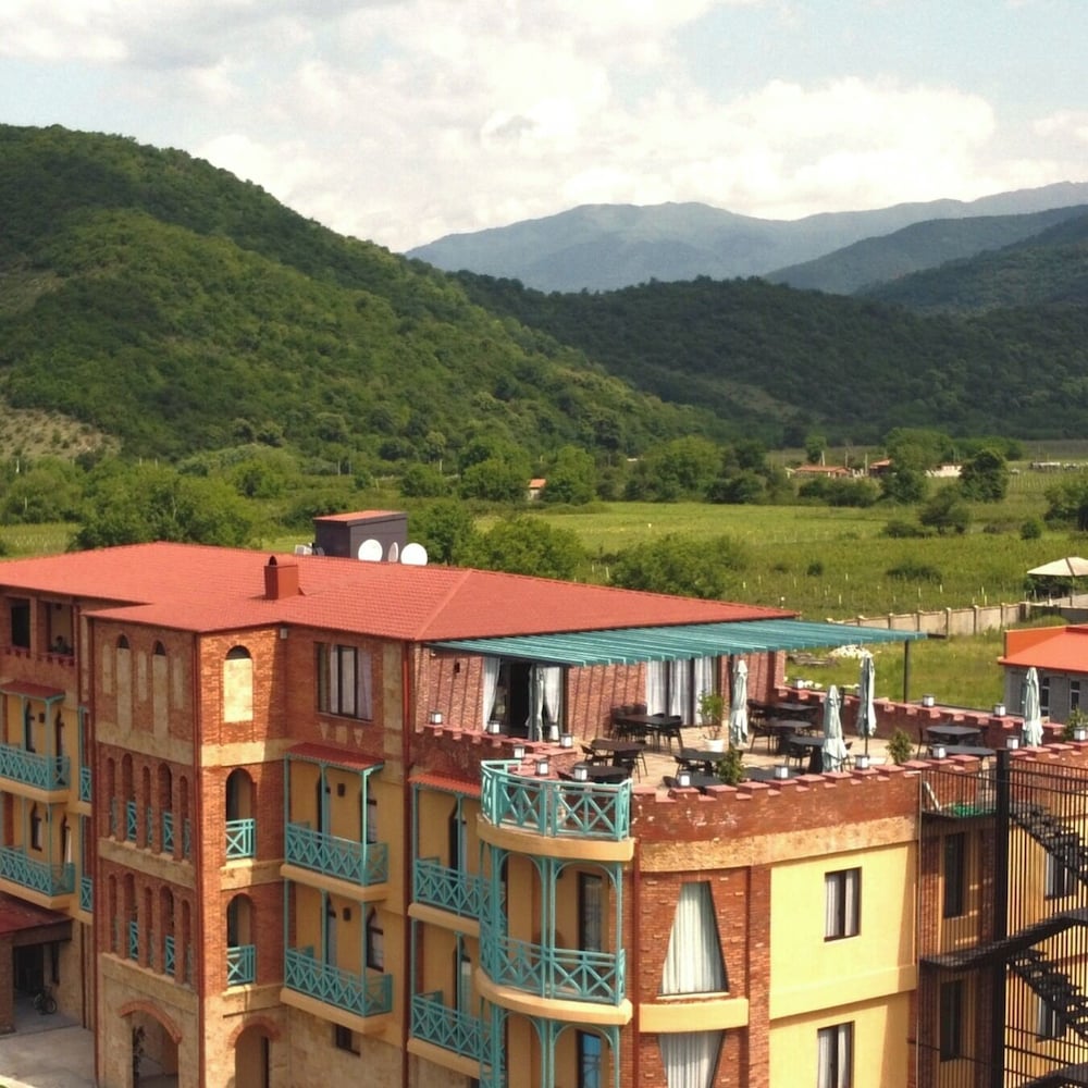 Burki Castle & Cellar 6/61