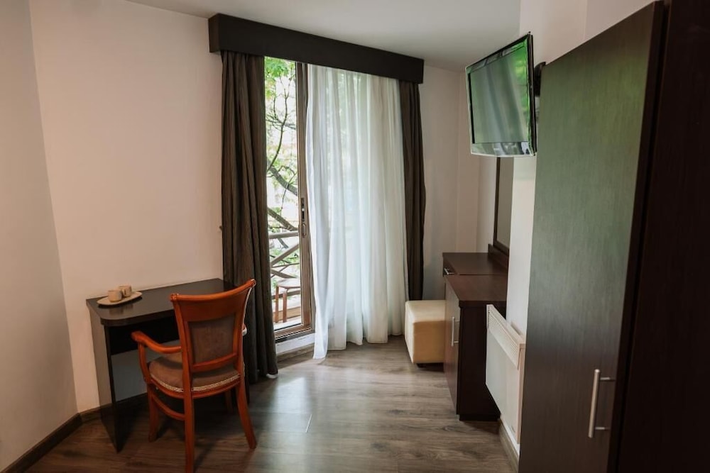 Hotel Duke Armeneasca 51/65