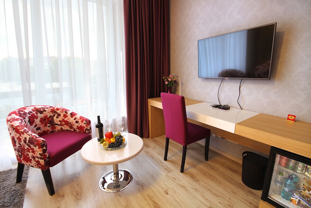 CITY PARK HOTEL 31/51
