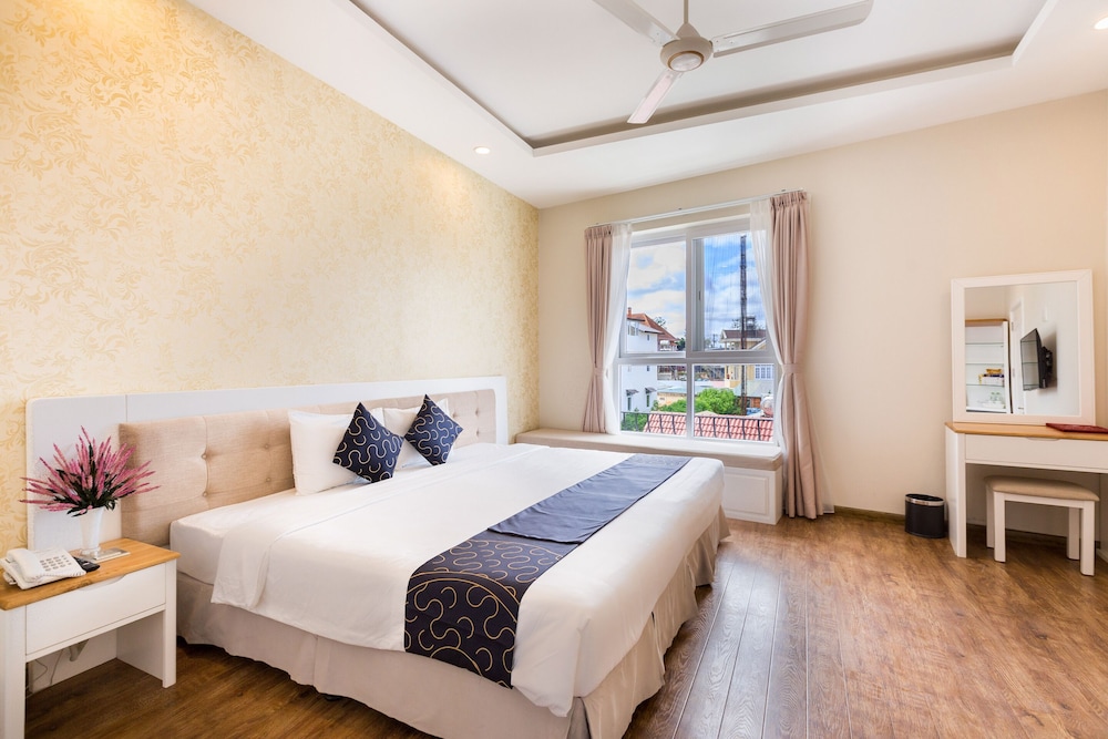Capital O 585 Saigon Book Da Lat Hotel 33/64