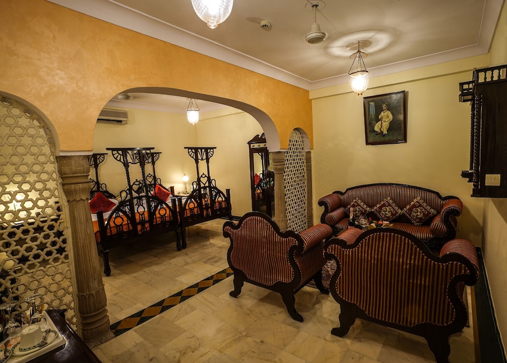 SHAHPURA HOUSE 31/48
