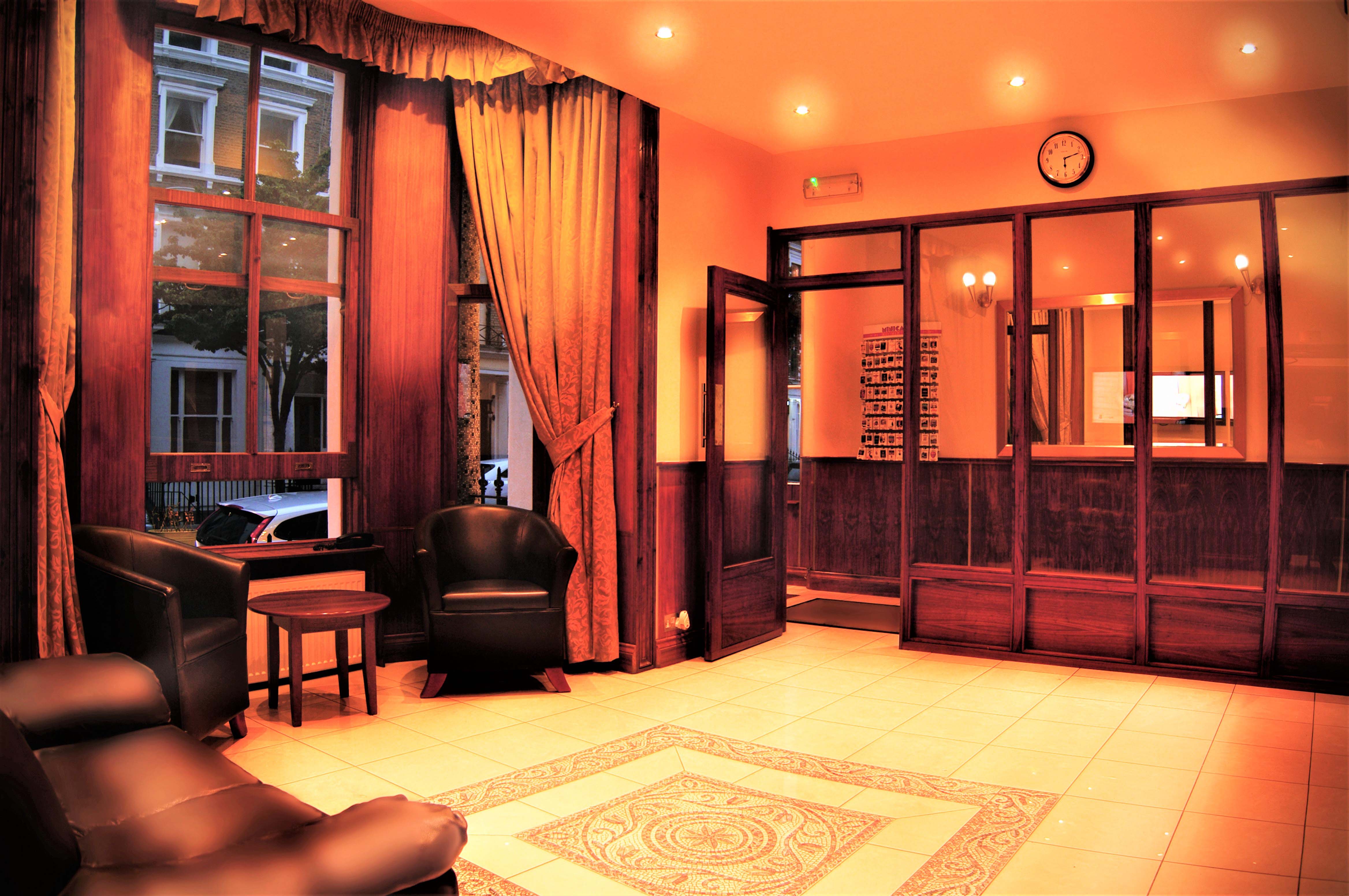 Westbury Hotel 40/57