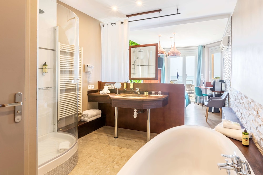 Best Western Plus La Rade 15/73