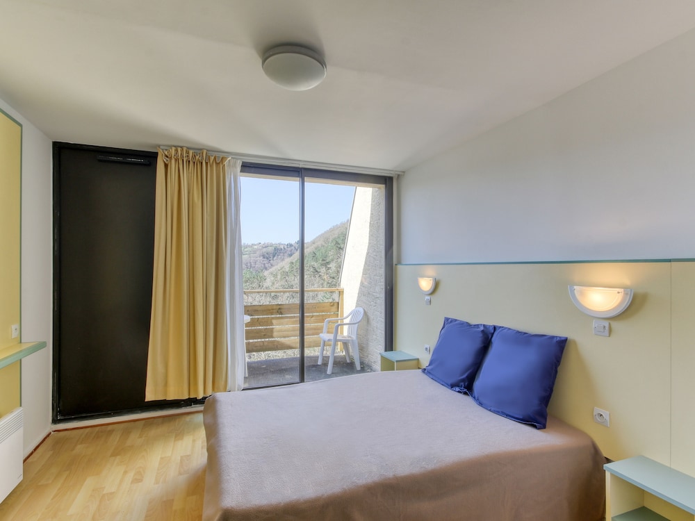 Residence Vacanceole Le Domaine de Confolant 13/62