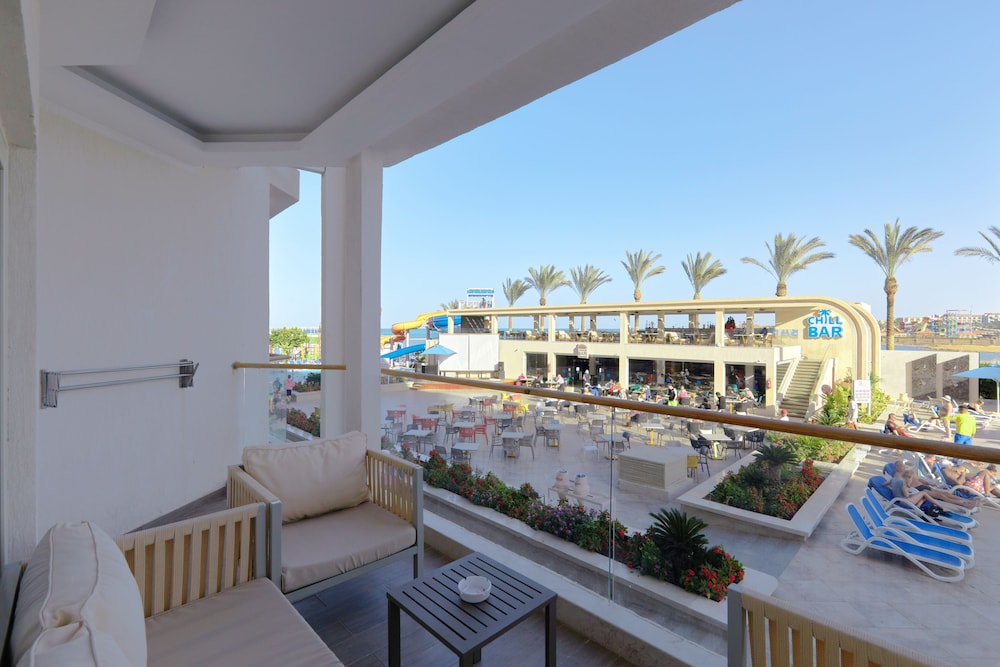Bellagio Beach Resort & Spa in HURGHADA