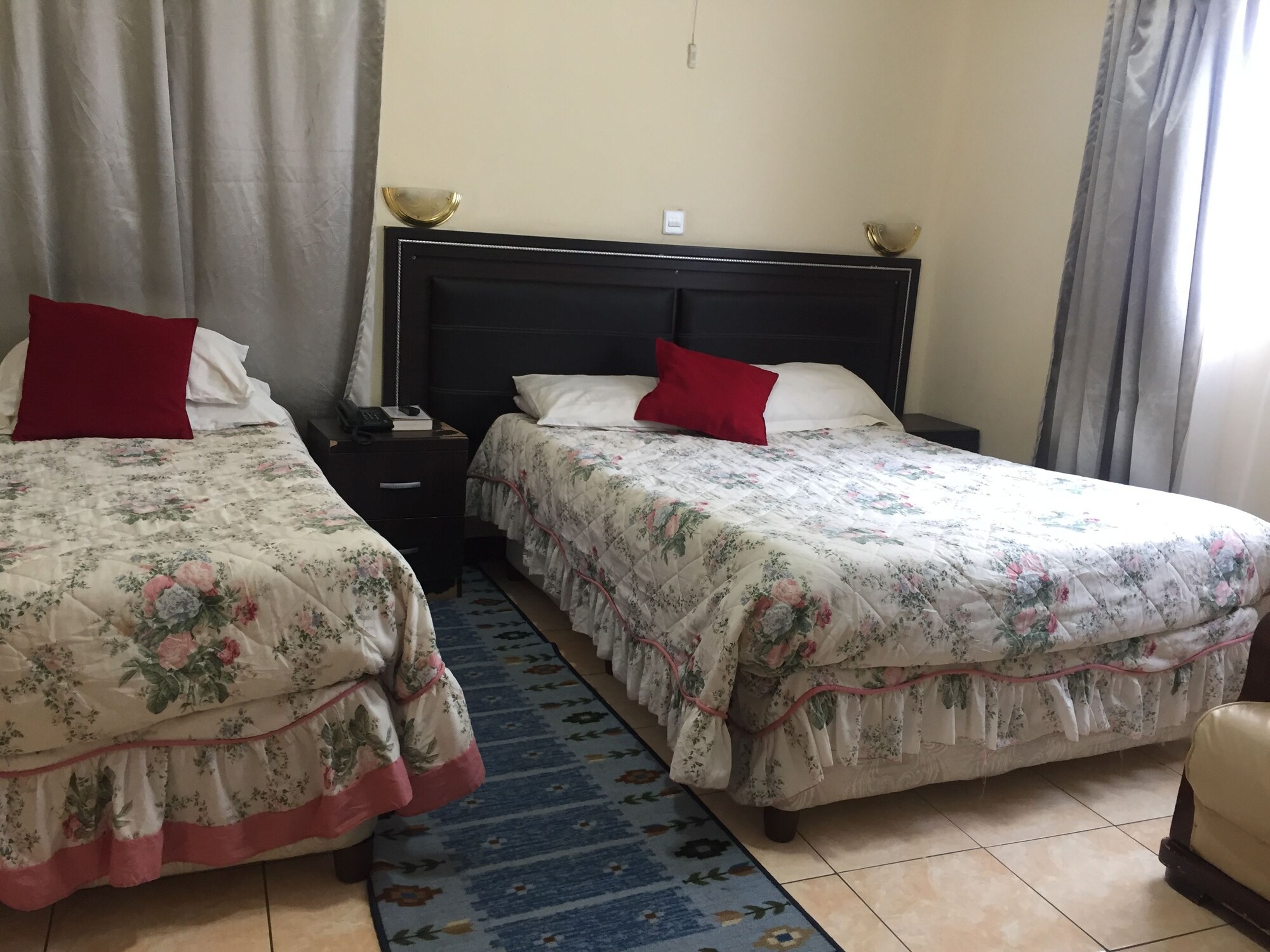 STANDARD, TWIN BEDS