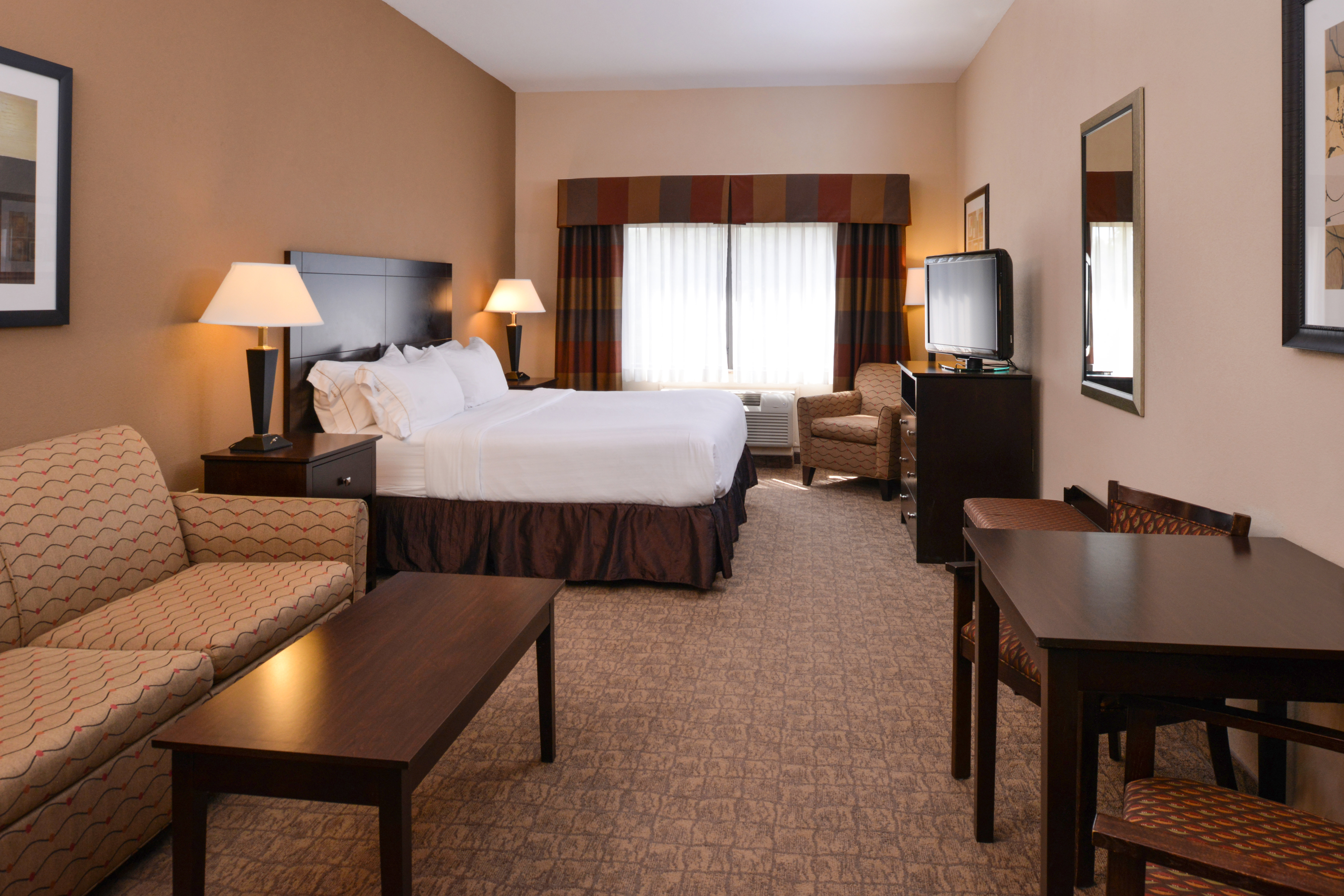 Holiday Inn Express Hotel And Suites Bridgeport 14/50
