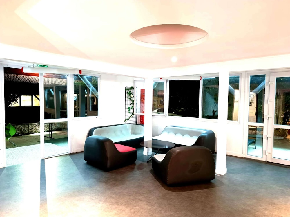 Enzo Hotels Trappes by Kyriad Direct 43/50