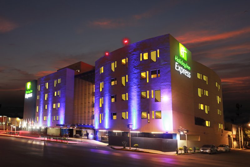 HOLIDAY INN EXPRESS MEXICO AEROPUERTO 2/37