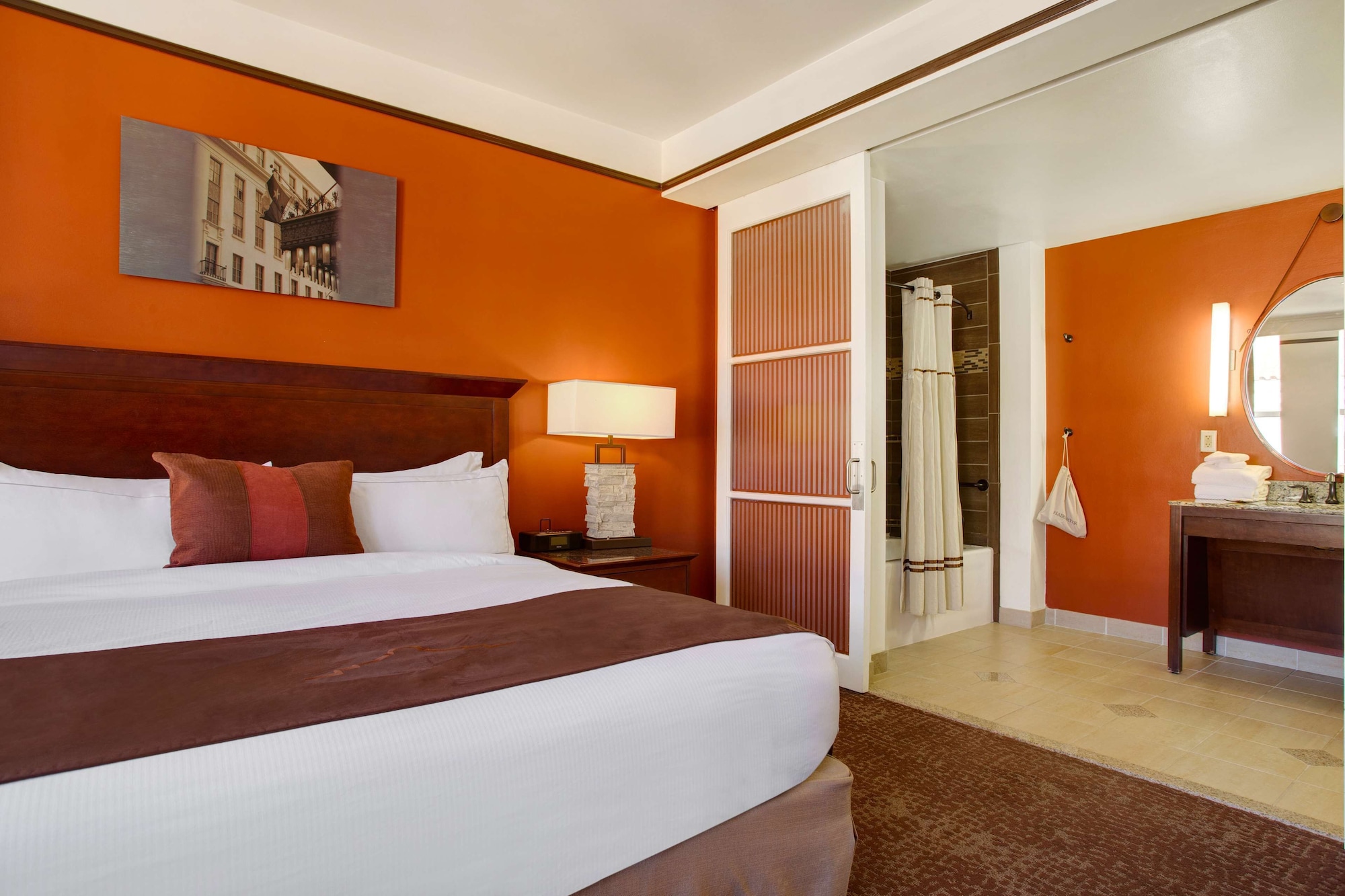 DELUXE, KING BED, SOFA