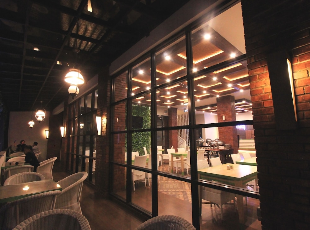 Uniq Hotel Yogyakarta 4/57