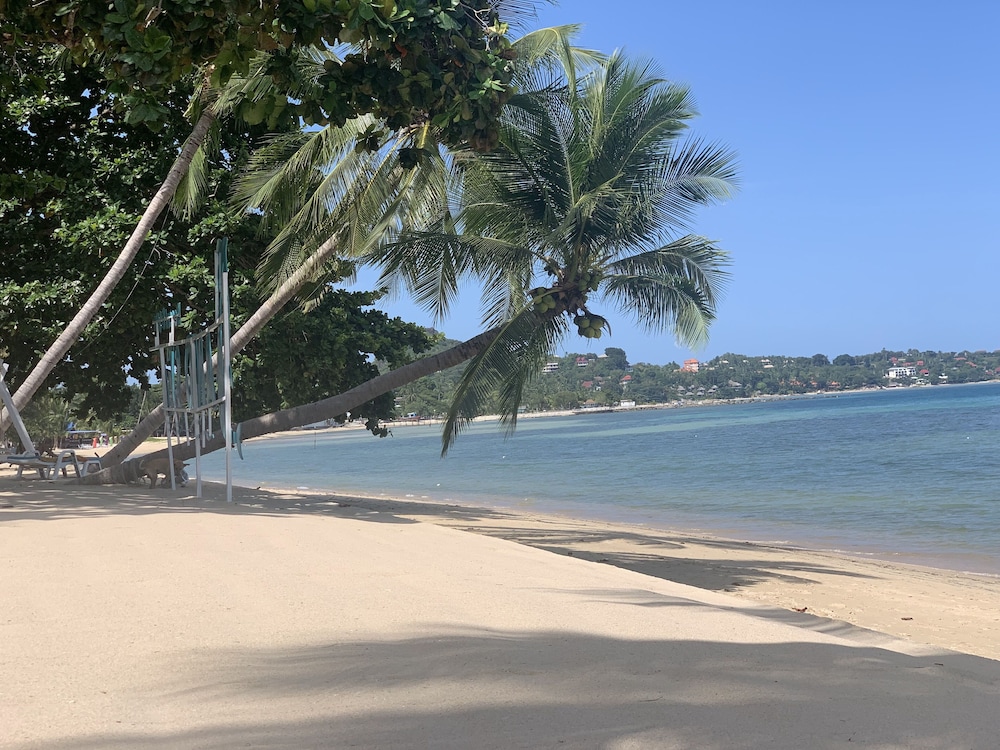 Sand Sea Beach Resort 40/46