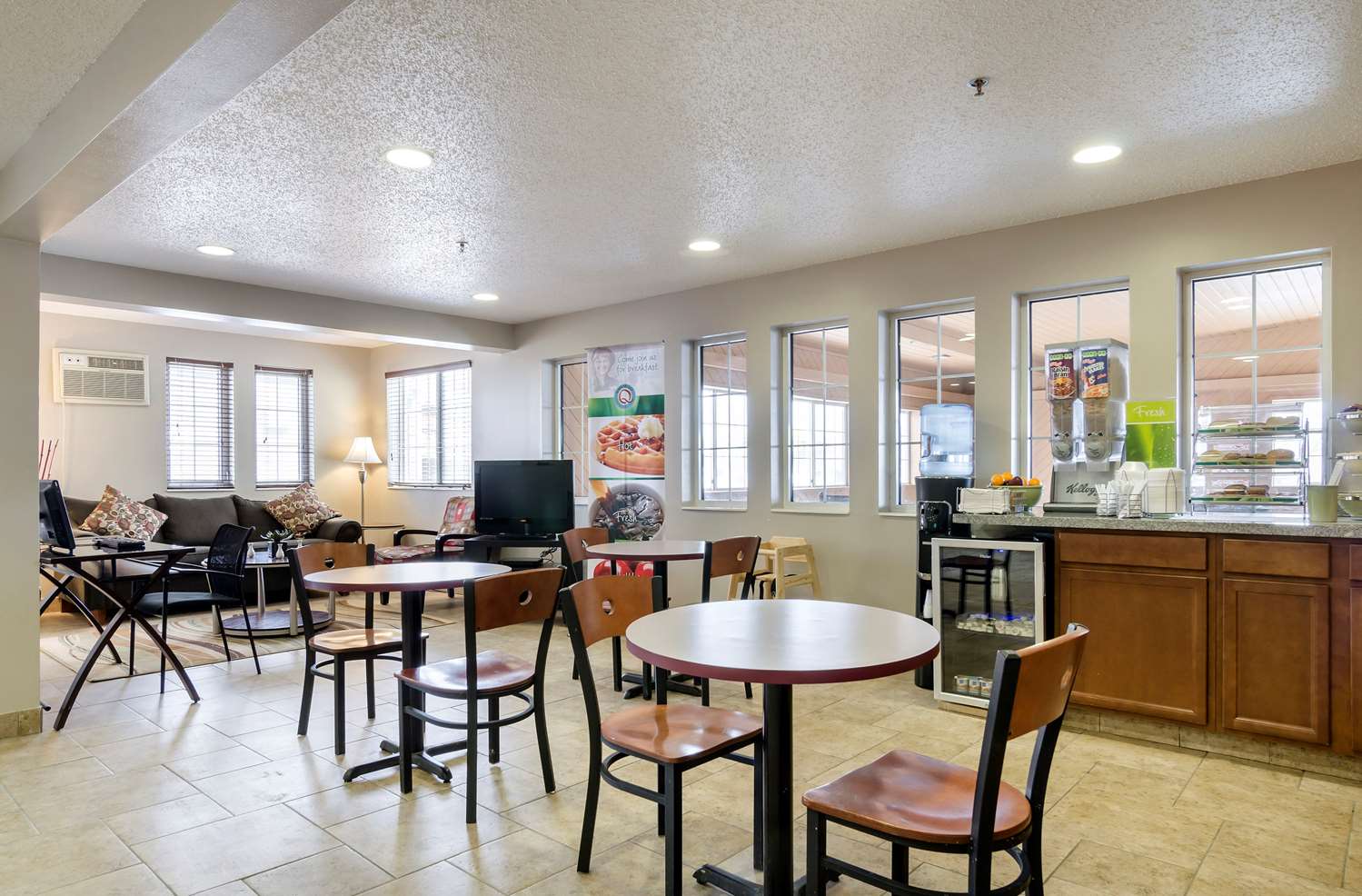 Quality Inn Osceola, IA 16/19