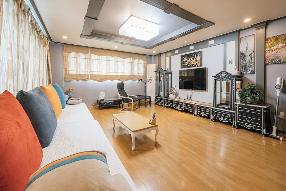 Gallery Hotel Be 41/50