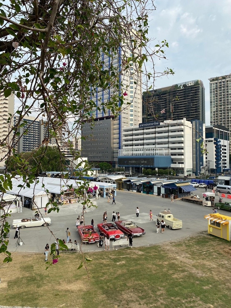 Pannapat Place 56/64