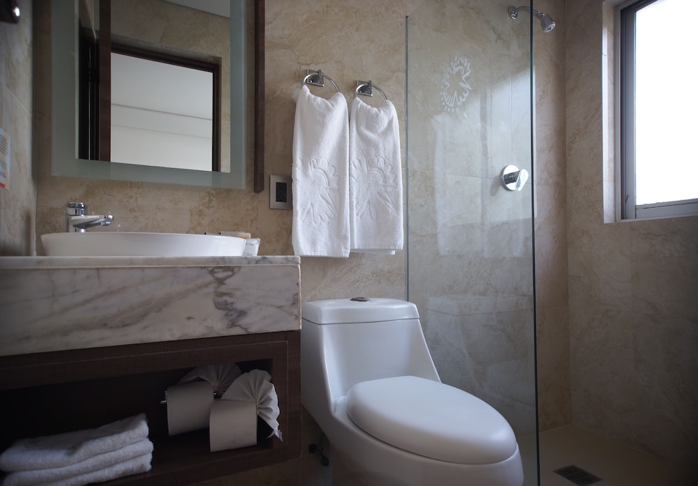 Econo Express Hotel 34/37