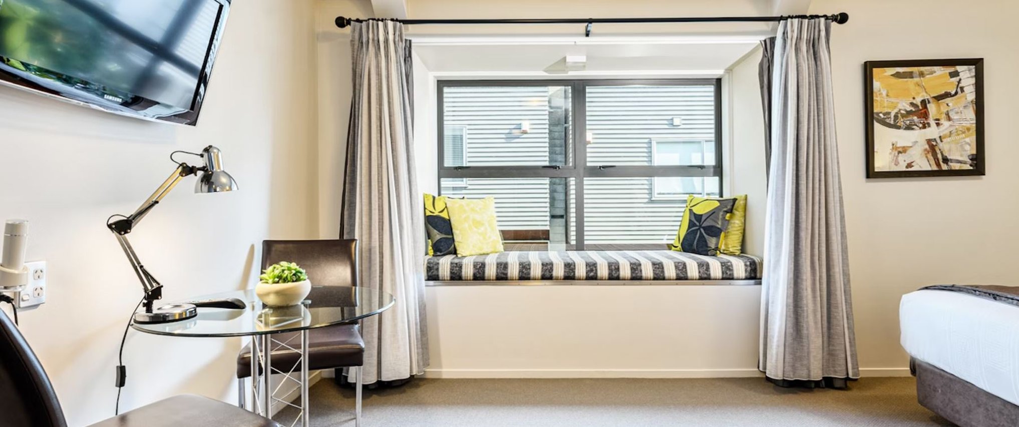 Quality Suites Alexander Inn 37/54