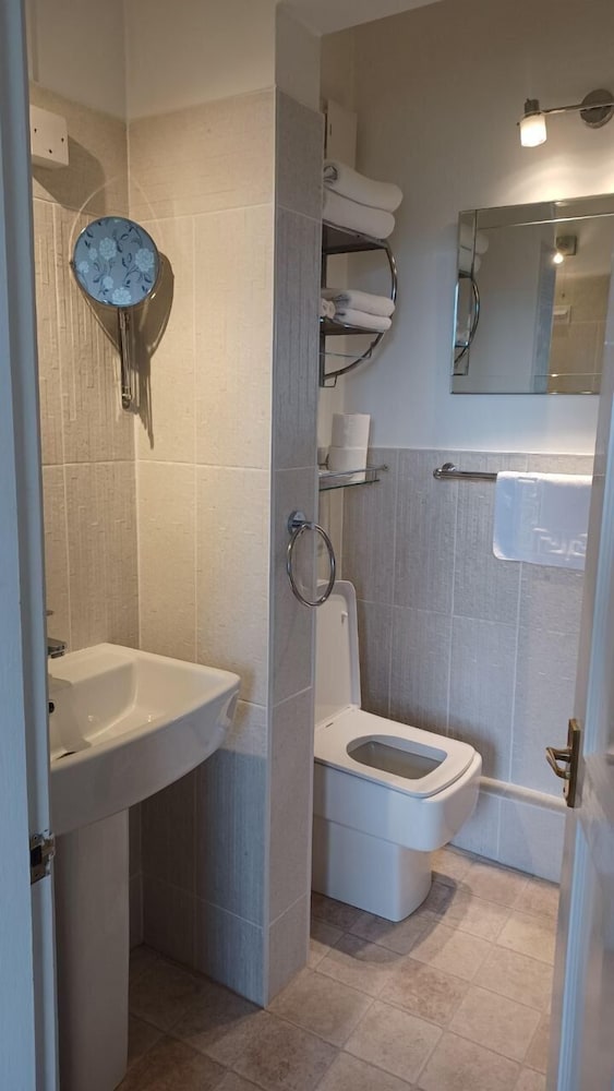 Glan Heulog Bed and Breakfast 58/59