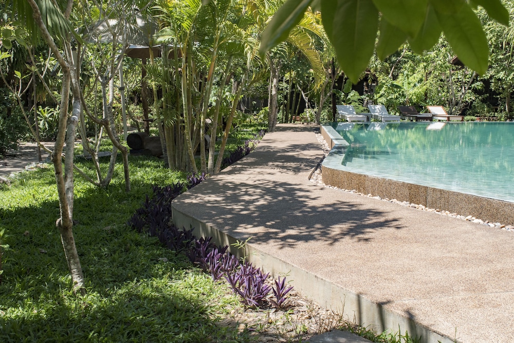 Palm Village Resort Spa 34/50
