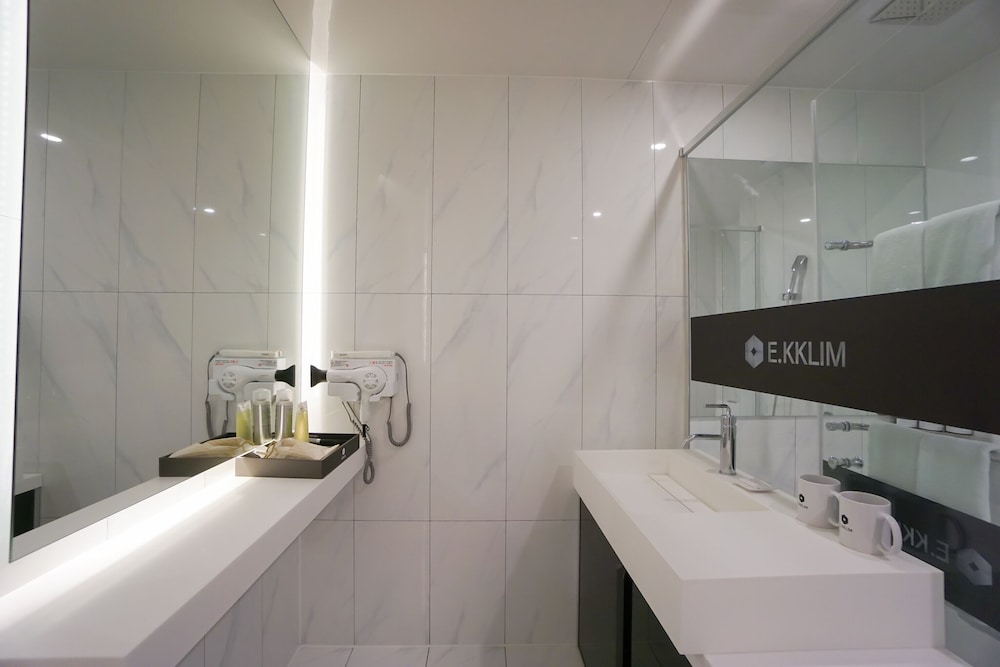 Ekklim Classic Hotel 29/32