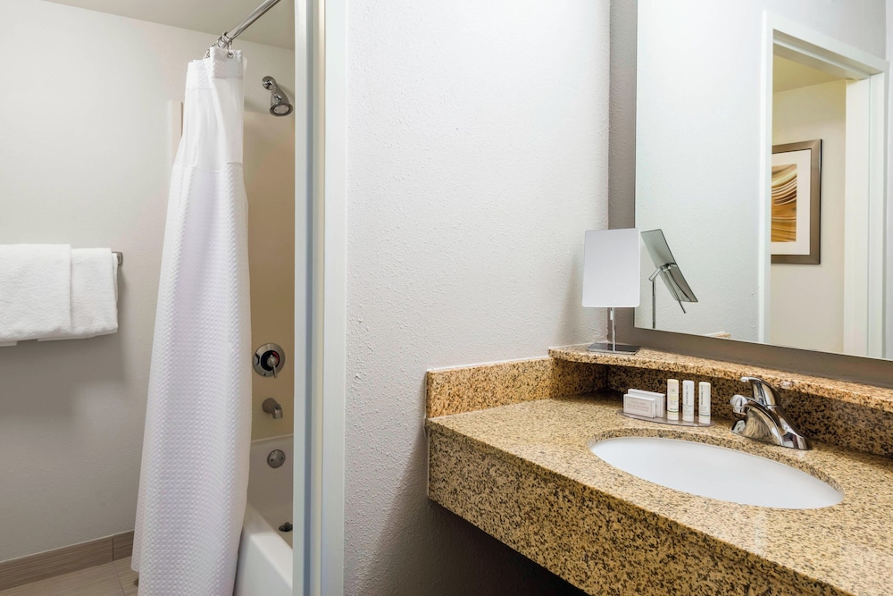 Courtyard By Marriott Chattanooga Downtown 47/50