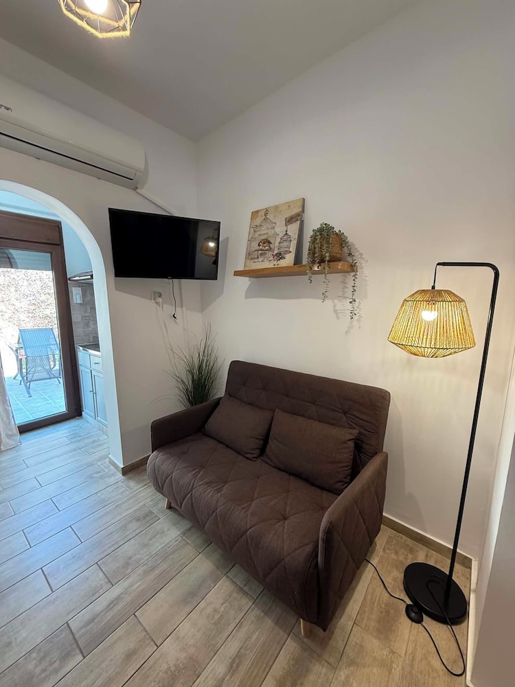 Kasteli Studios and Apartments 27/49