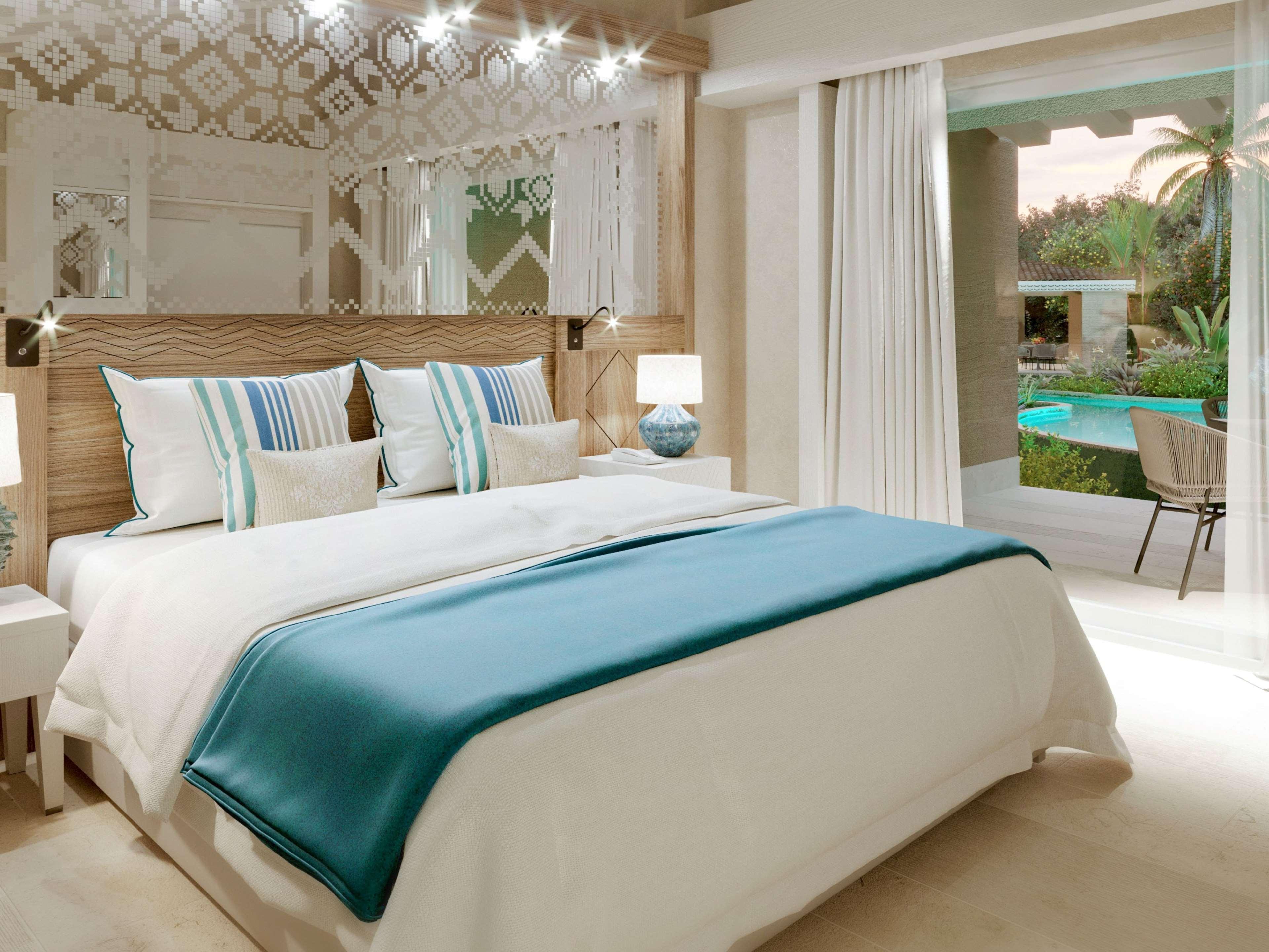 Room, King Bed, Lagoon View
