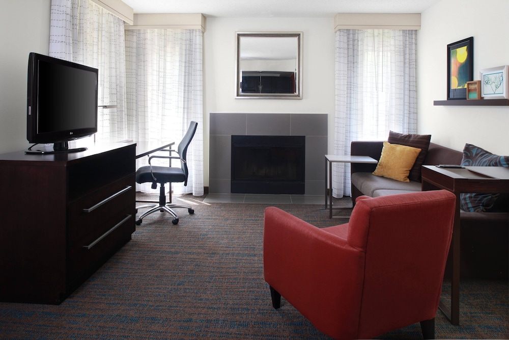Residence Inn Cleveland Independence 32/33