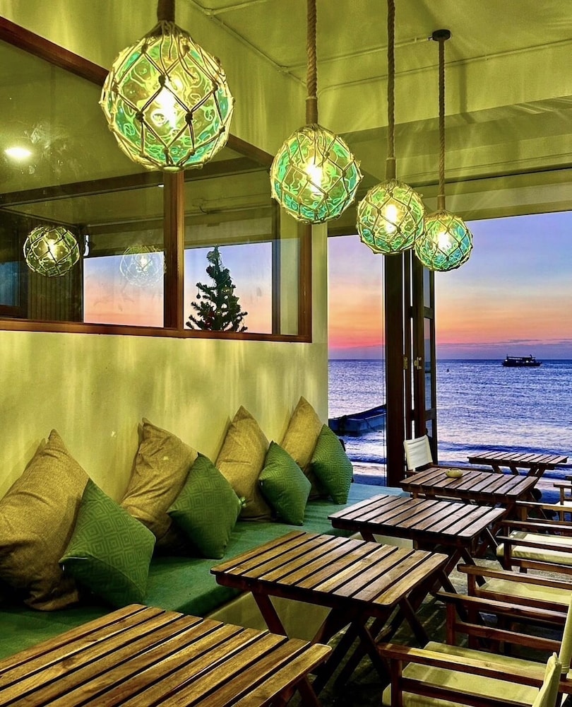 Blue Tao Beach Hotel 35/59