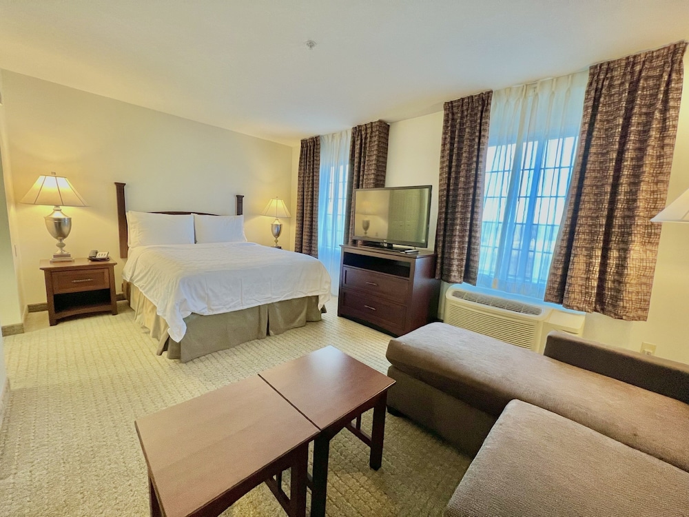 STAYBRIDGE SUITES DETROIT-NOVI 26/60