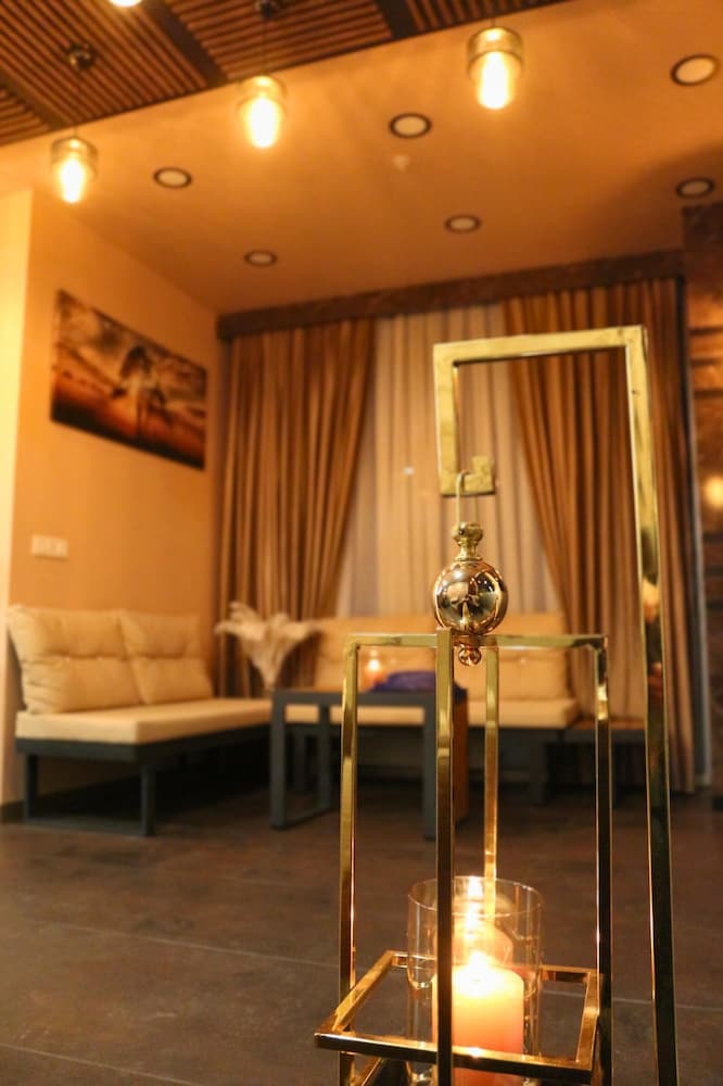Monezza Hotel - Maltepe 23/33