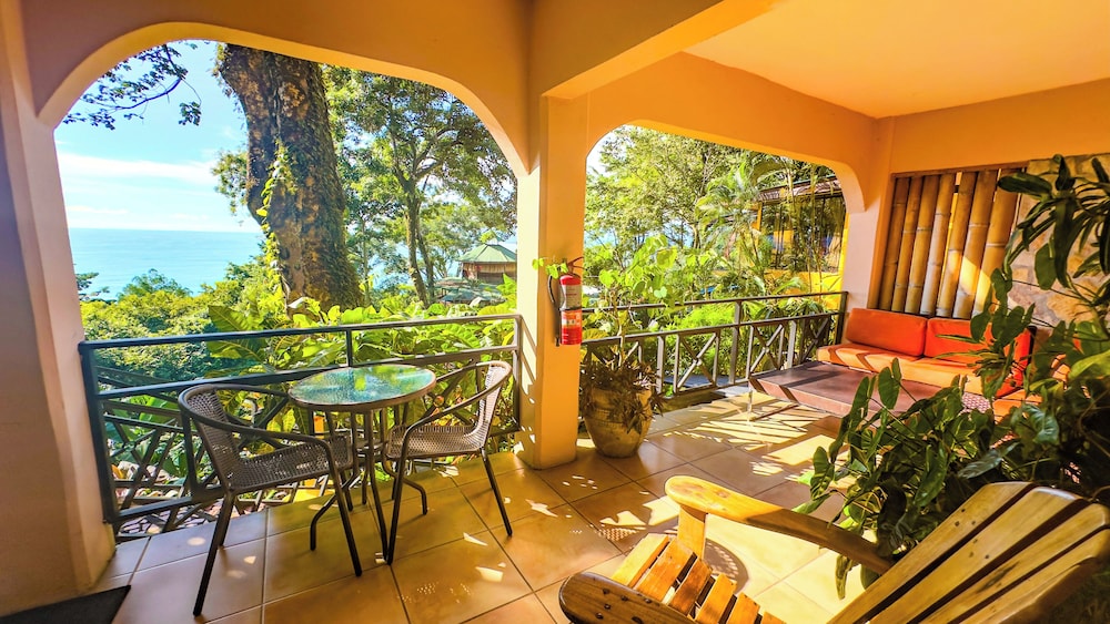 Mango Moon Villa 20/48