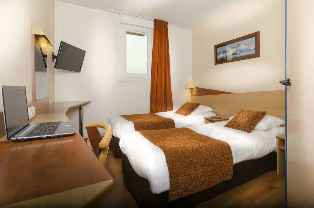 Brit Hotel Le Kerodet 34/65