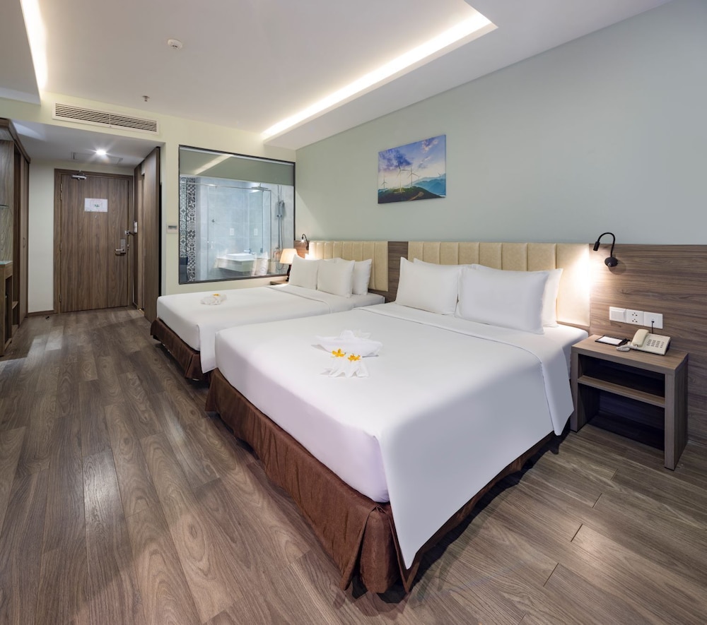 Xavia Hotel 28/72