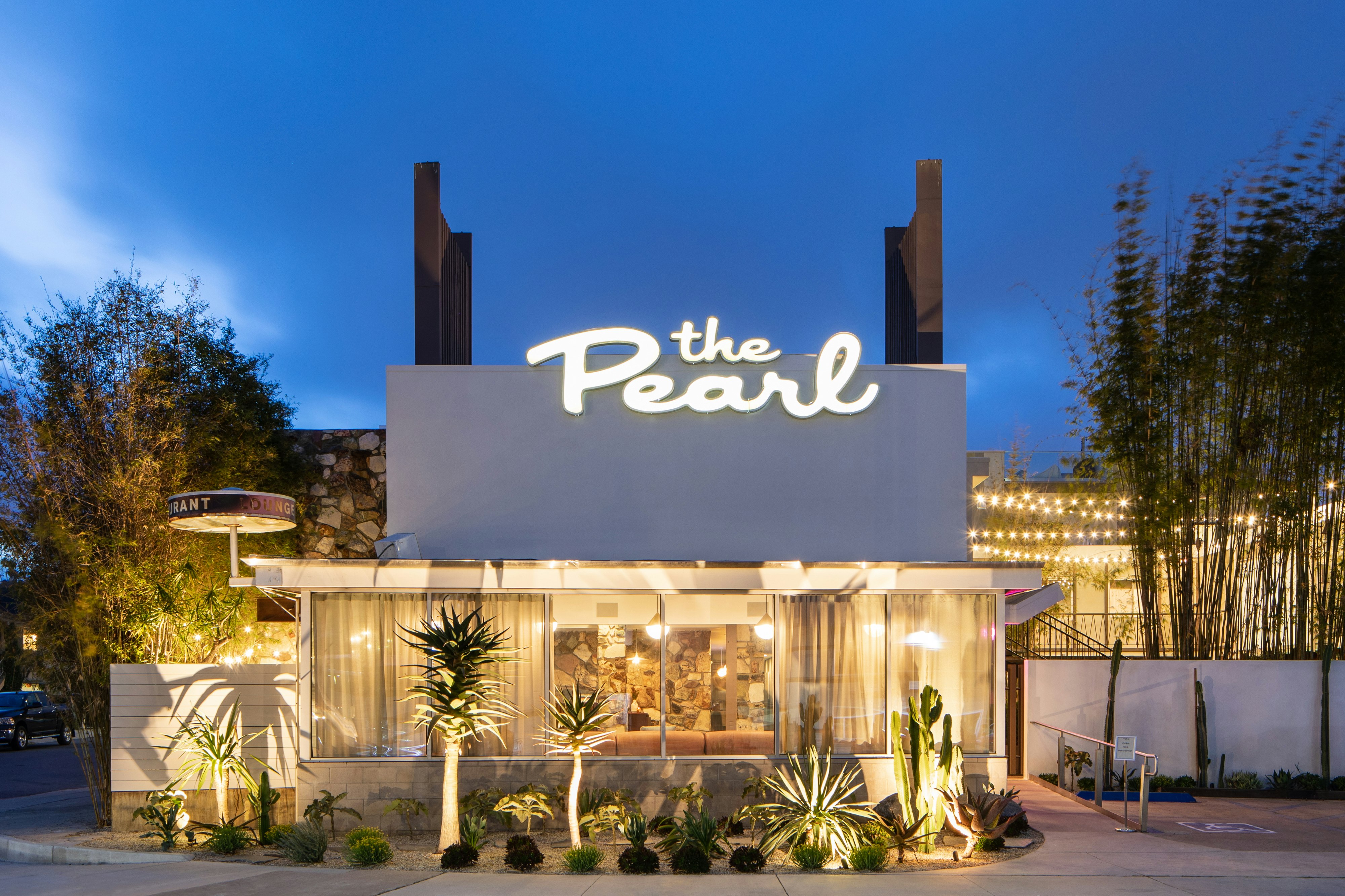 The Pearl Hotel 2/64