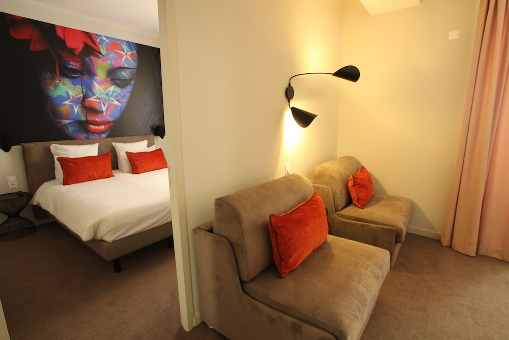 P Tit Dej Hotel Millau La Capelle 11/33