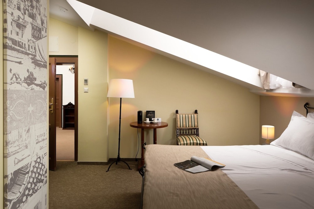 Angelo D Oro Hotel 34/68