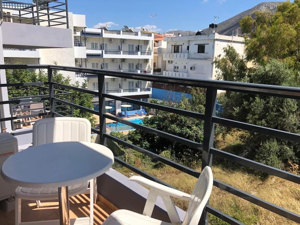 Agrabella Hotel Adults Only 8/71