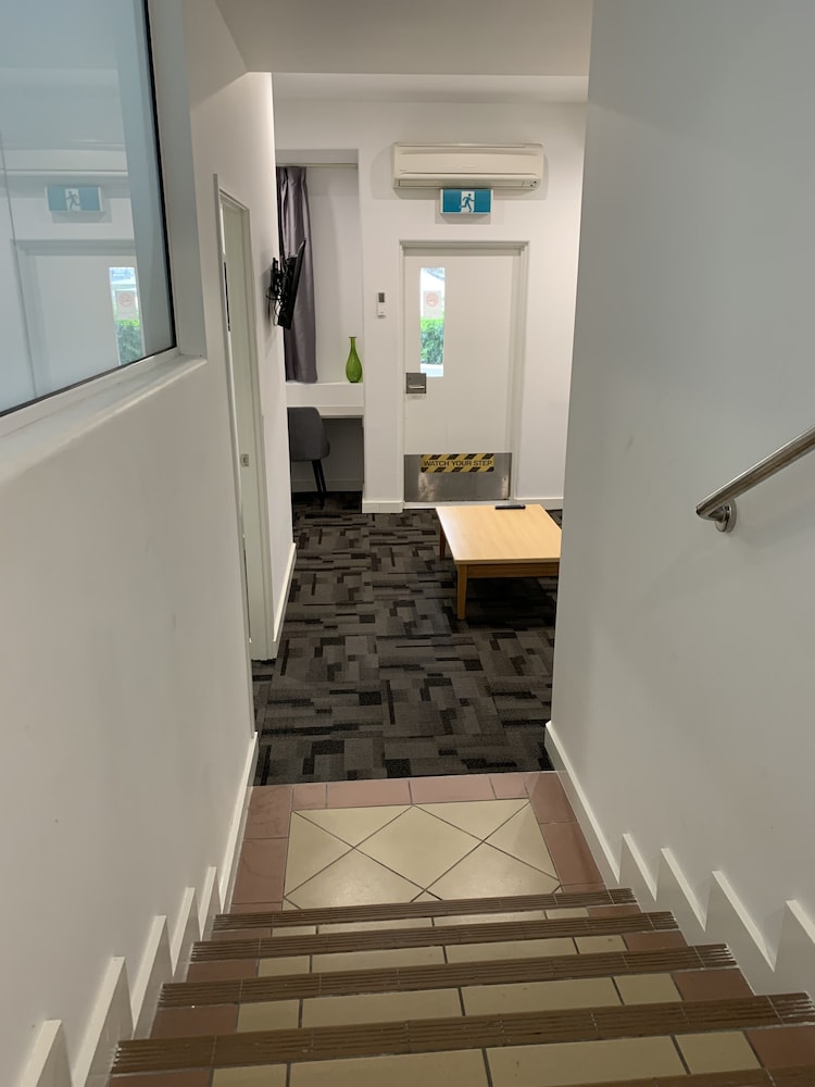 Tiki Hotel Apartments Surfers Paradise 26/71