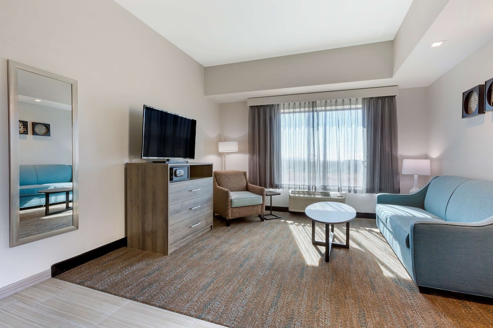 Best Western Plus Executive Residency Phoenix North Happy Valley 38/48